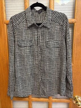 EUC Black and White Grid Button-Up Blouse